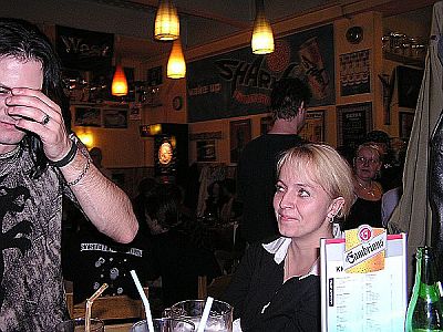 10/04 - srázek TS - ani nevíte, jak je ta střízlivost někdy těžká ;  -)